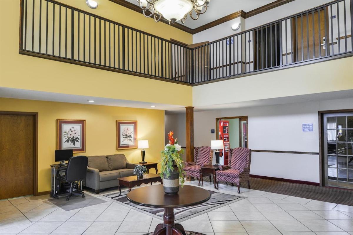 Americas Best Value Inn Wiggins Exterior foto