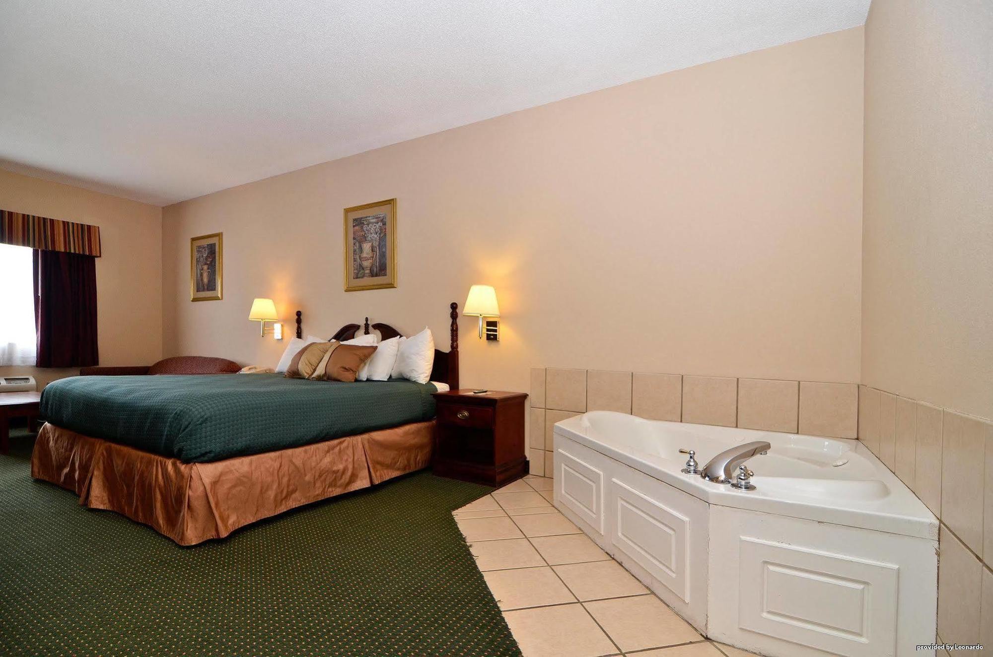 Americas Best Value Inn Wiggins Quarto foto