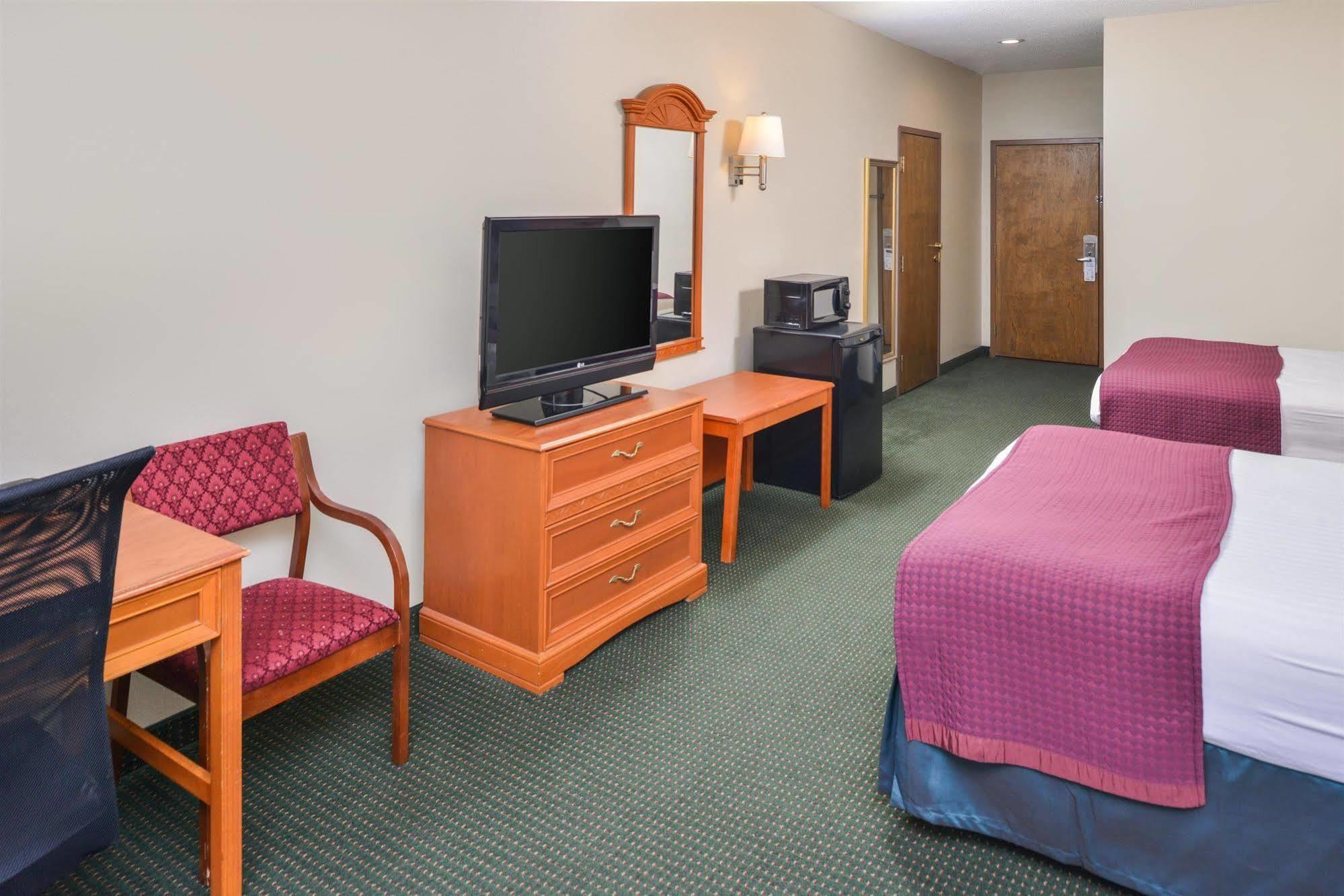 Americas Best Value Inn Wiggins Exterior foto